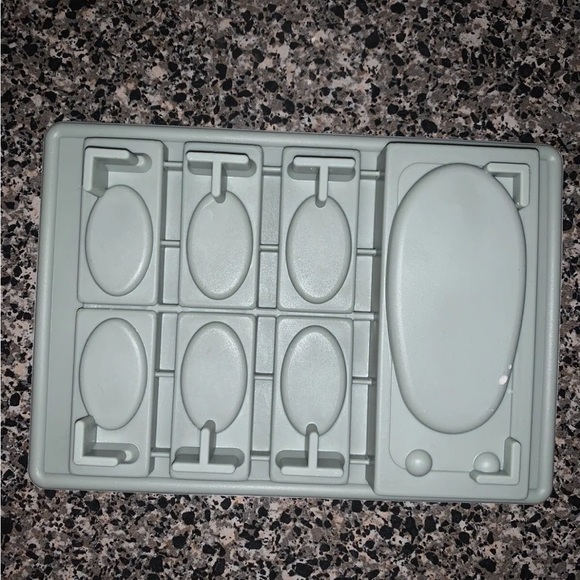 Set of 6 Star Wars silicone ice pop molds Williams Sonoma - Picture 12 of 12